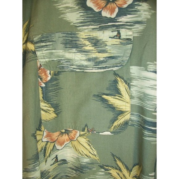 Tommy Bahama Hawaiian Shirt L Vented Fishing Floral Rayon Green - Picture 3 of 12